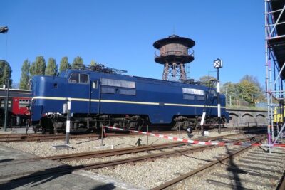 Historische trein in het Spoorwegmuseum in Utracht